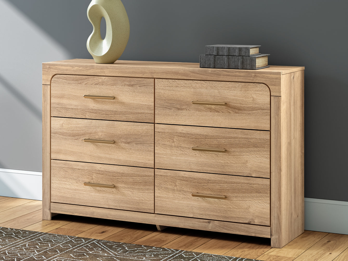Kinlanni Six Drawer Dresser