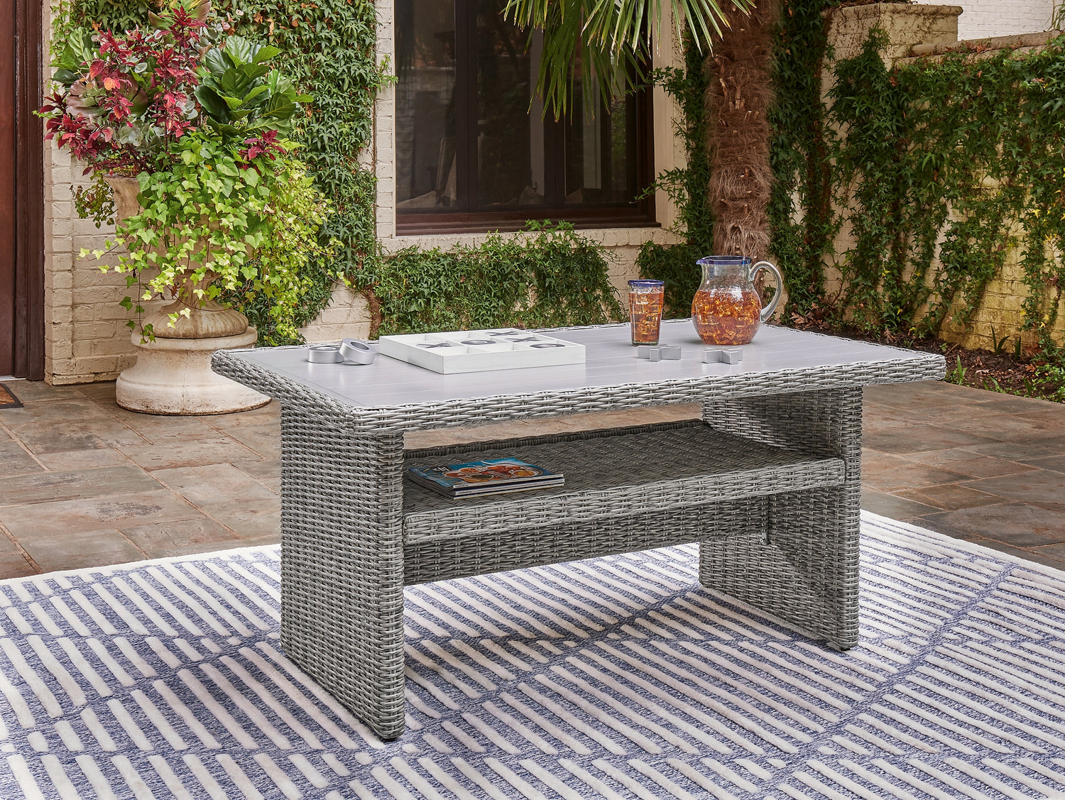 Outdoor Furniture > Outdoor Dining